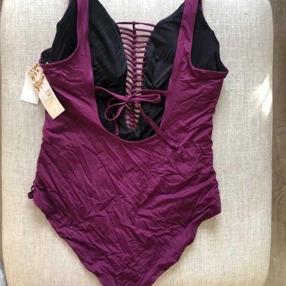 Becca ETC Swim No Strings Attached One Piece (size 0X) NWT - Picture 7 of 7